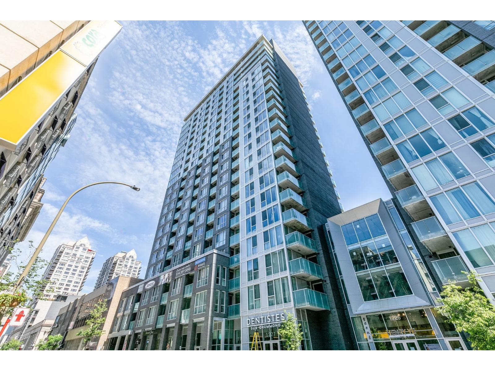 1239 Rue Drummond, #808, Montréal (Ville-Marie), Quebec H3G1V8 - photo 1