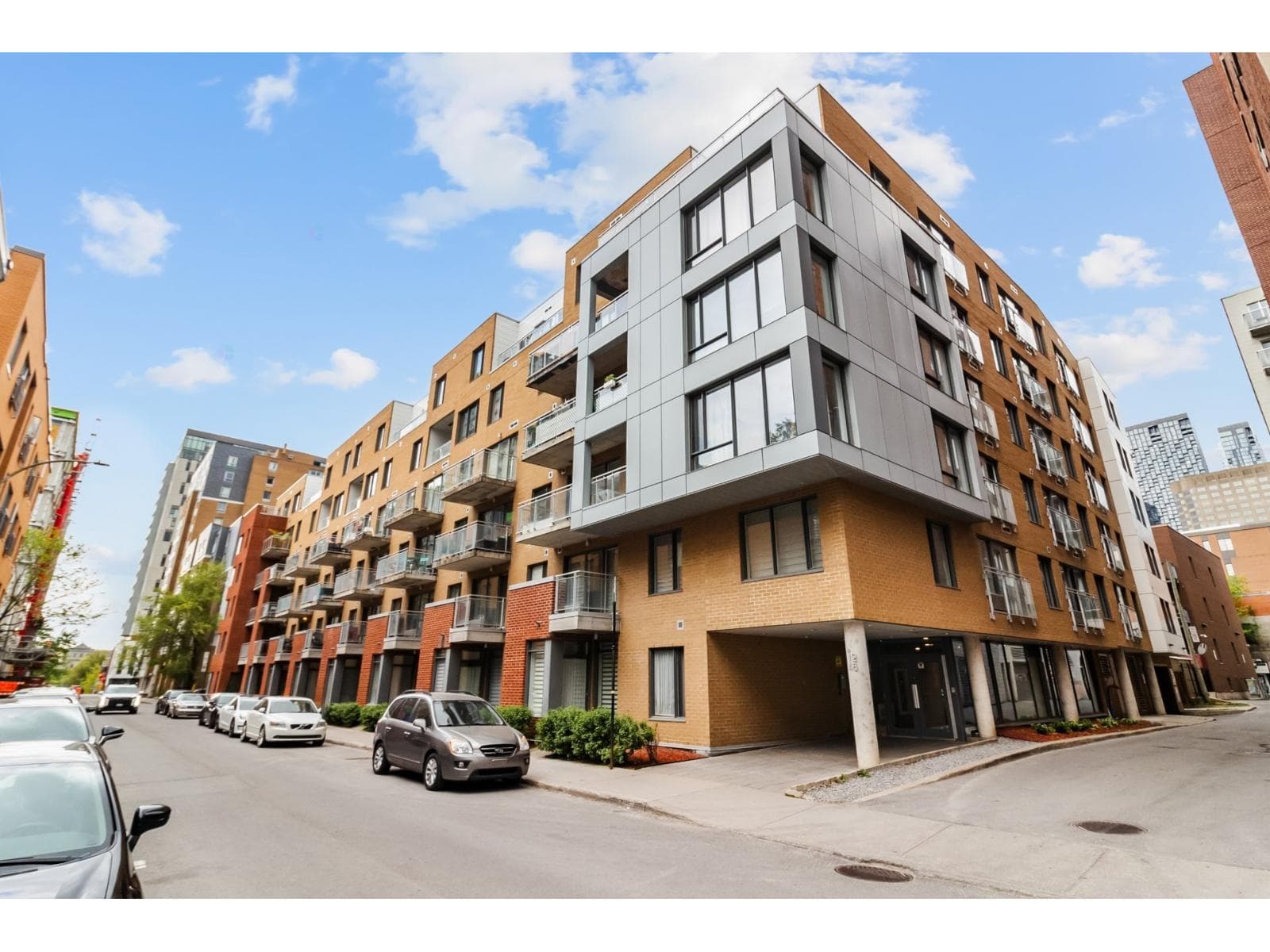 1248 Av. de l'Hôtel-de-Ville, #503, Montréal (Ville-Marie), Quebec H2X0B2 - photo 1