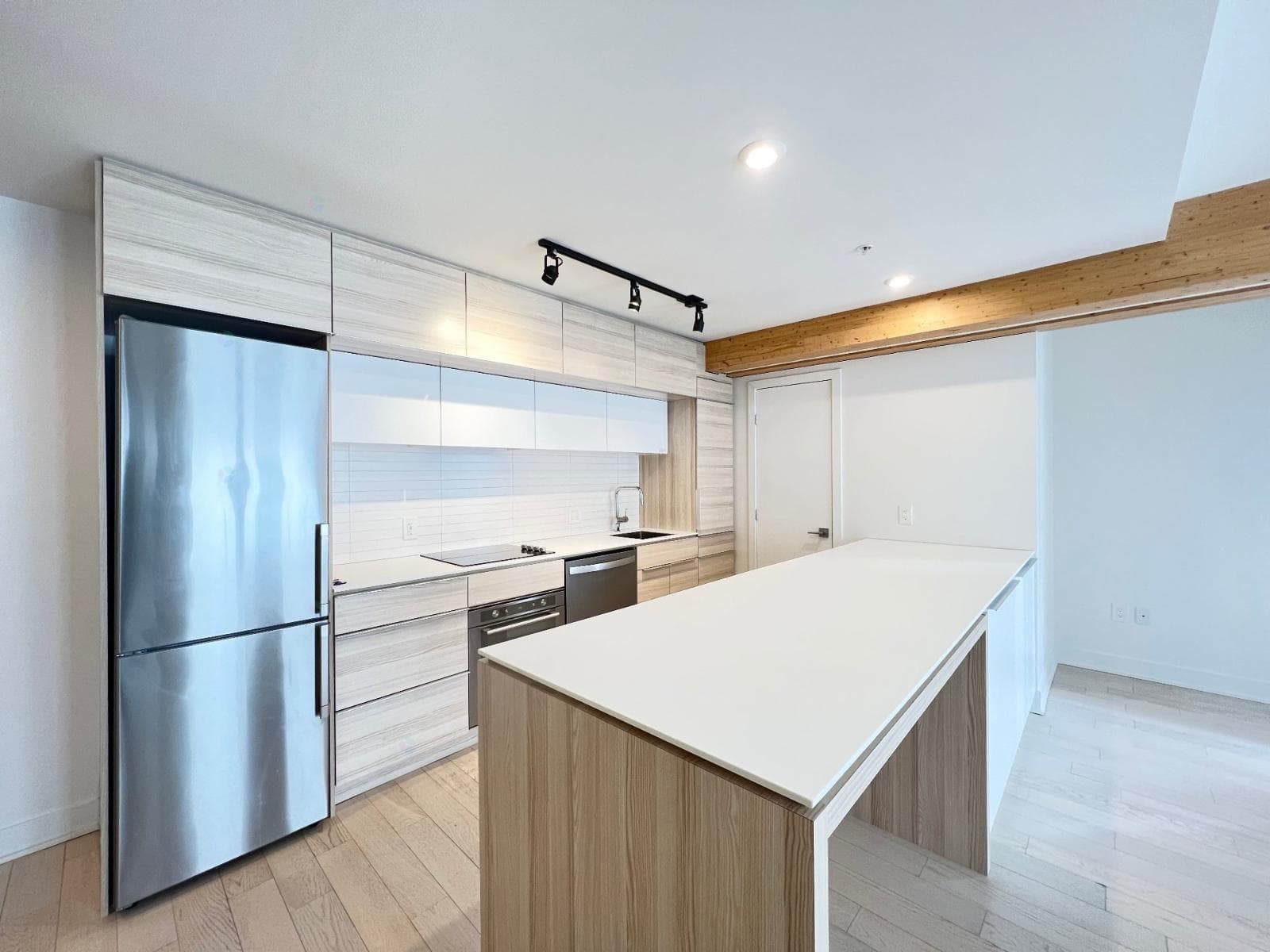 350 Rue Eleanor, #424, Montréal (Le Sud-Ouest), Quebec H4C0T5 - photo 1
