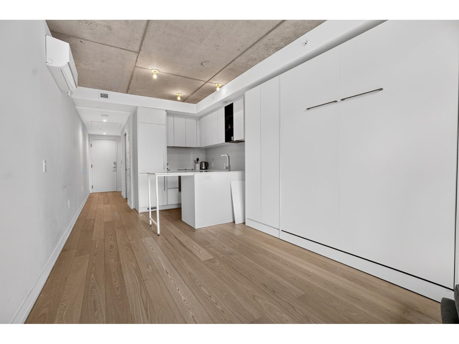 360 Rue Mayor, #1007, Montréal (Ville-Marie), Quebec H3A0J4 - photo 1