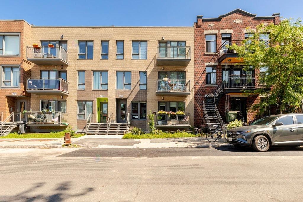 2480 Rue Marie-Anne E., #2, Montréal (Le Plateau-Mont-Royal), Quebec H2H1N6 - photo 1
