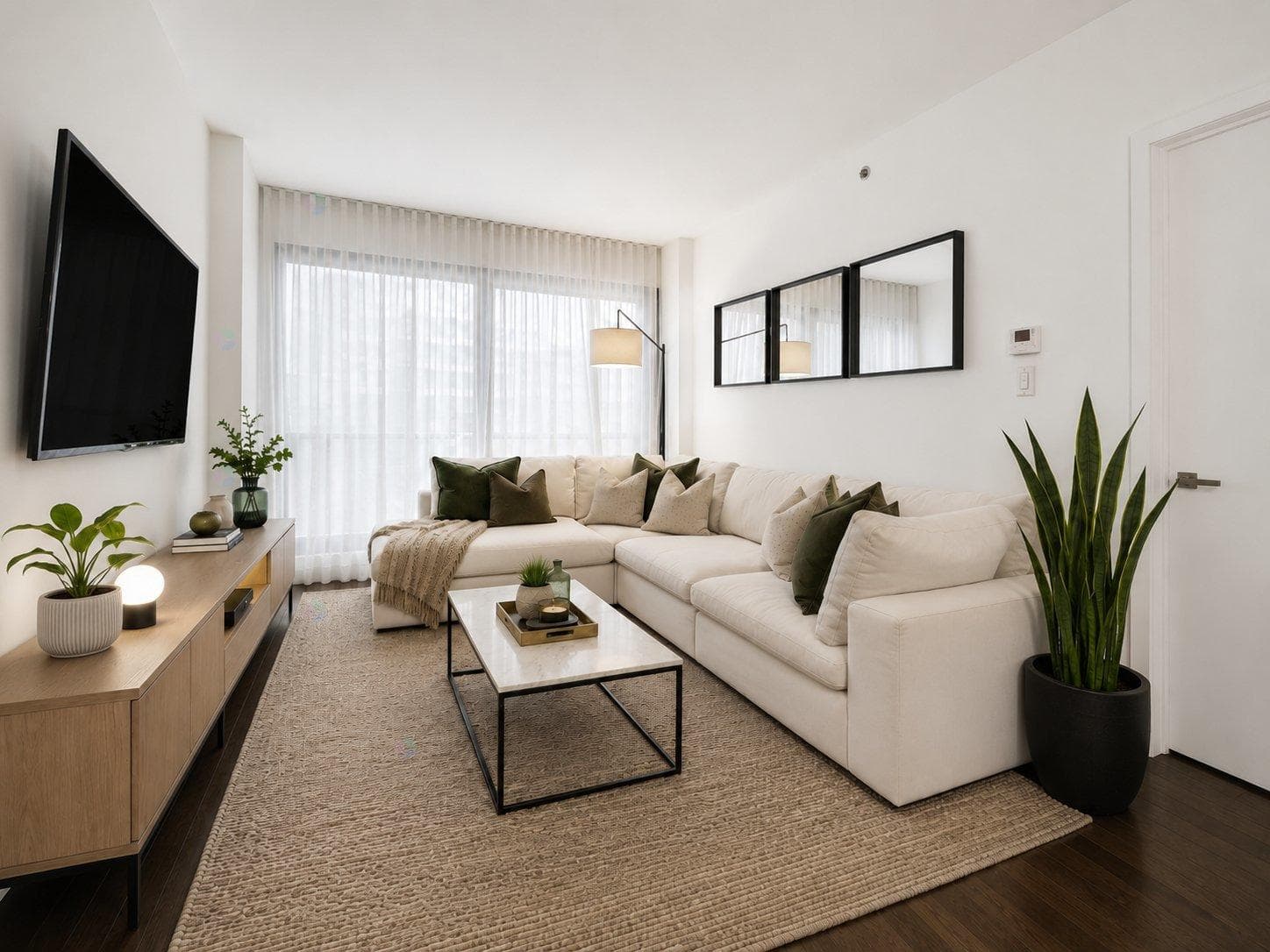 1500 Rue des Bassins, #114, Montréal (Le Sud-Ouest), Quebec H3C0N3 - photo 1