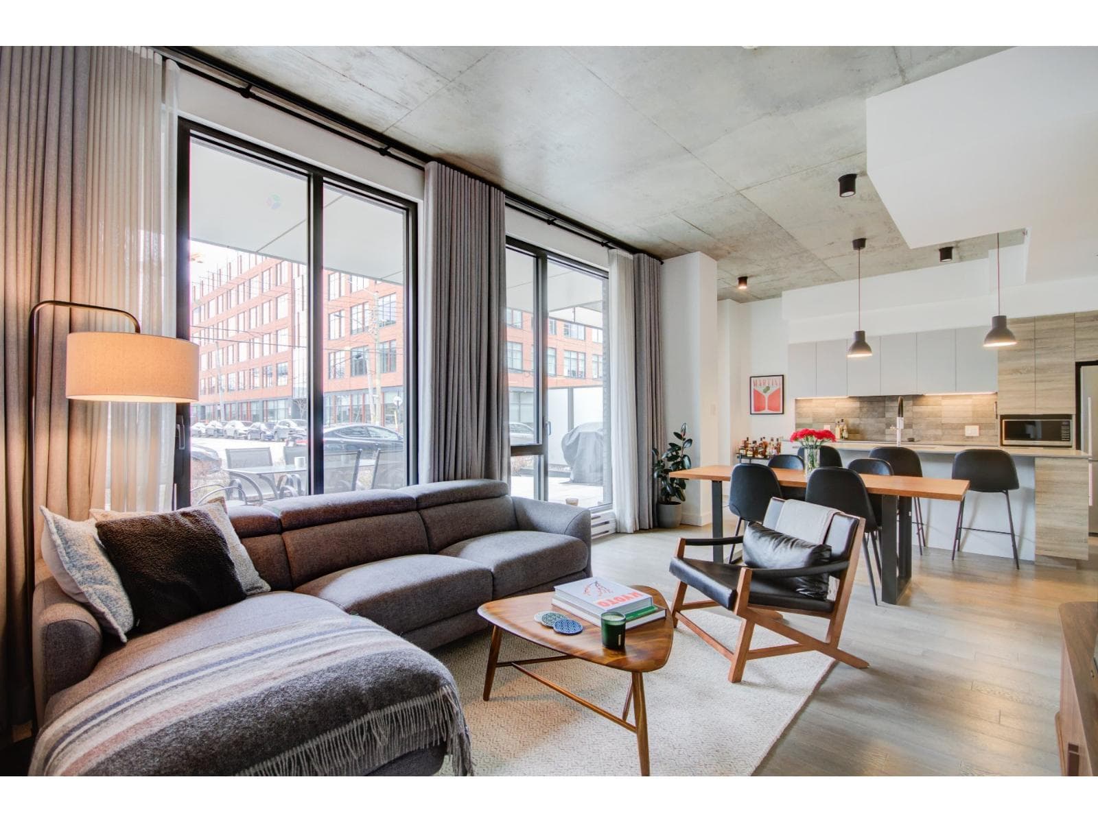 75 Rue De Castelnau O., #112, Montréal (Villeray/Saint-Michel/Parc-Extension), Quebec H2R0B9 - photo 1