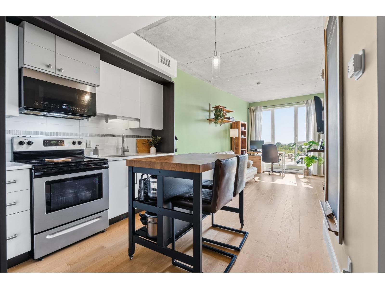 2530 Place Michel-Brault, #549, Montréal (Rosemont/La Petite-Patrie), Quebec H1Y0B6 - photo 1