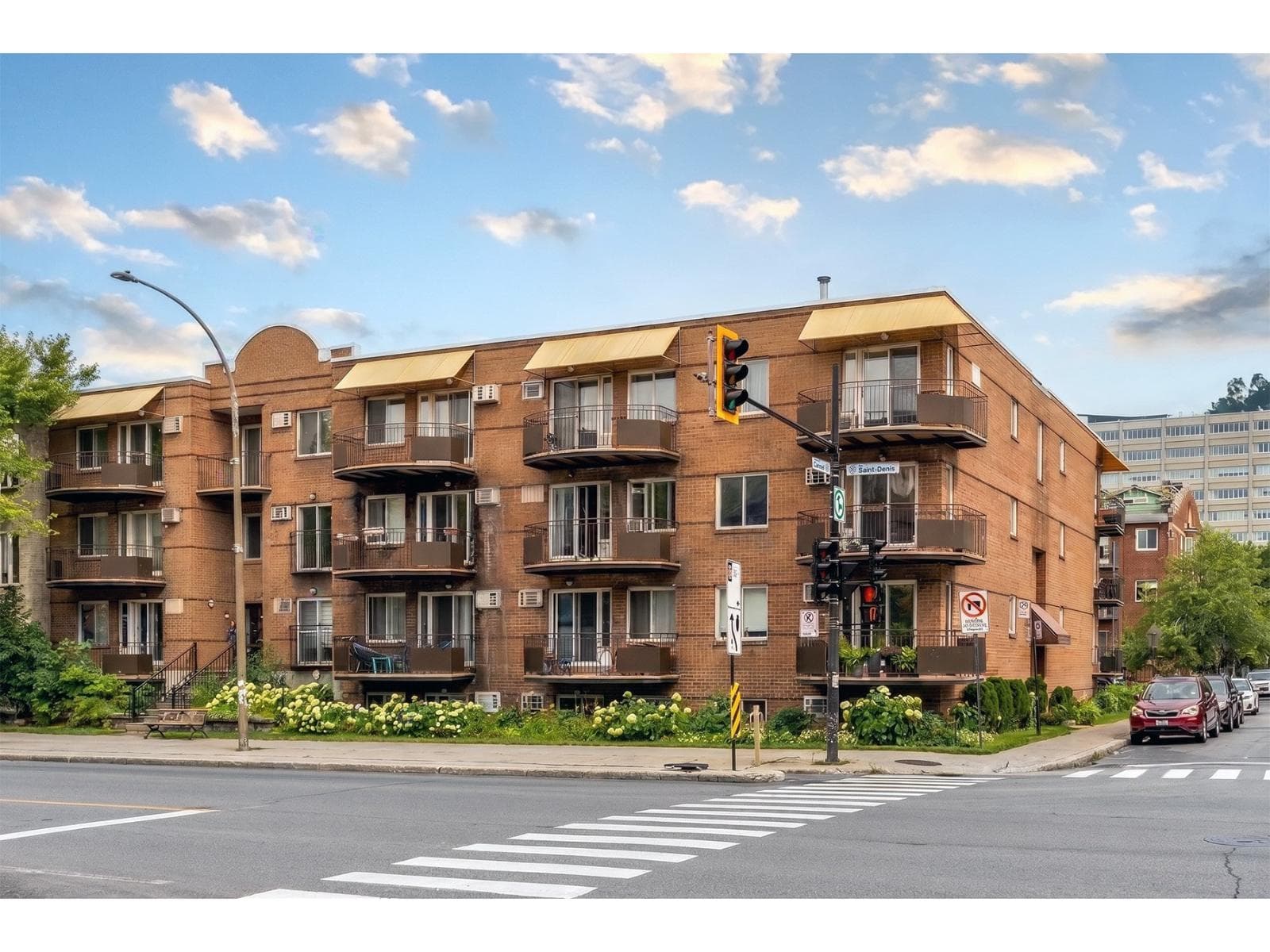 5420 Rue St-Denis, #408, Montréal (Le Plateau-Mont-Royal), Quebec H2J2M3