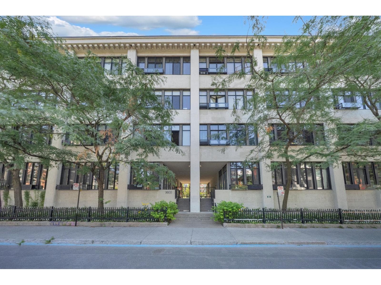 3600 Rue St-Antoine O., #187, Montréal (Le Sud-Ouest), Quebec H4C0A9
