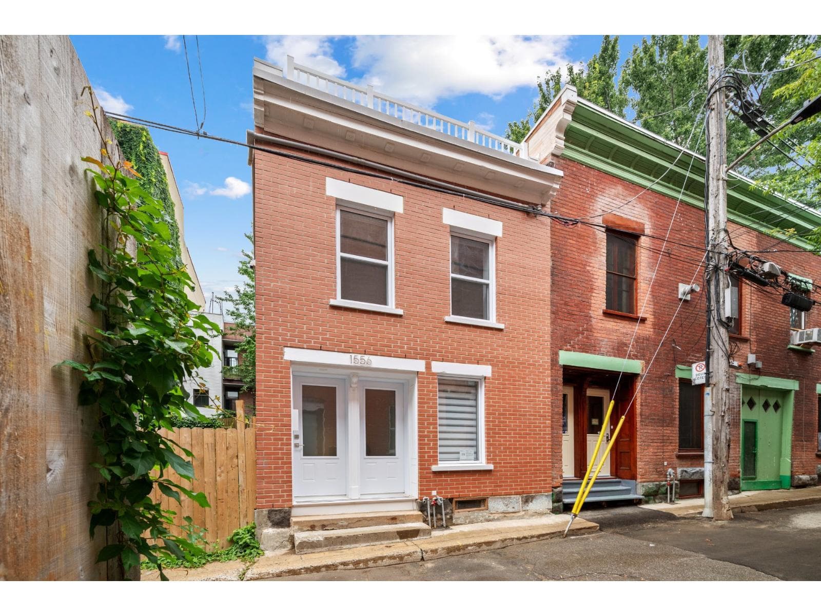 1556 Av. Lartigue, Montréal (Ville-Marie), Quebec H2L3A9