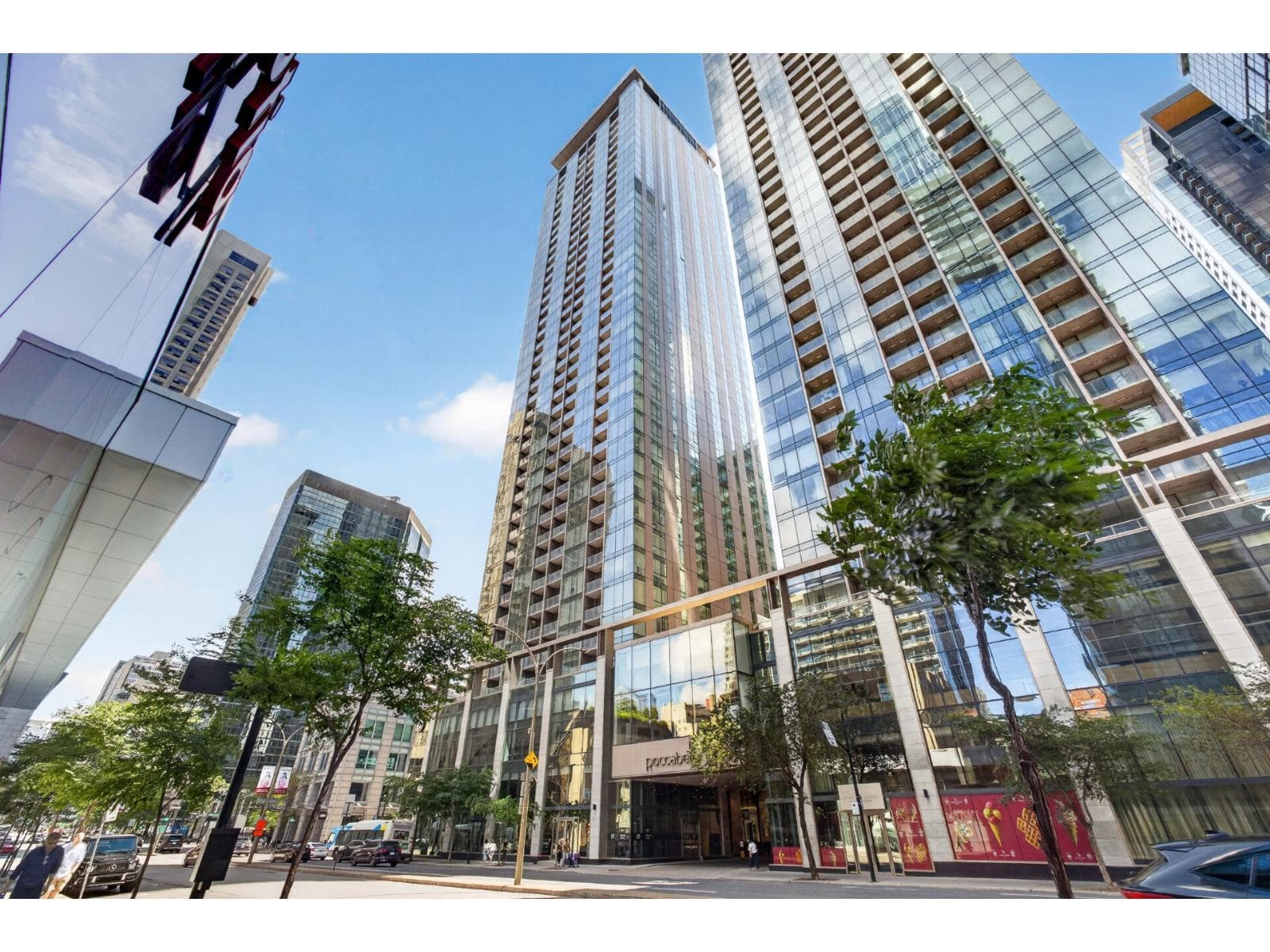 1300 Boul. René-Lévesque O., #3302, Montréal (Ville-Marie), Quebec H3G0B7