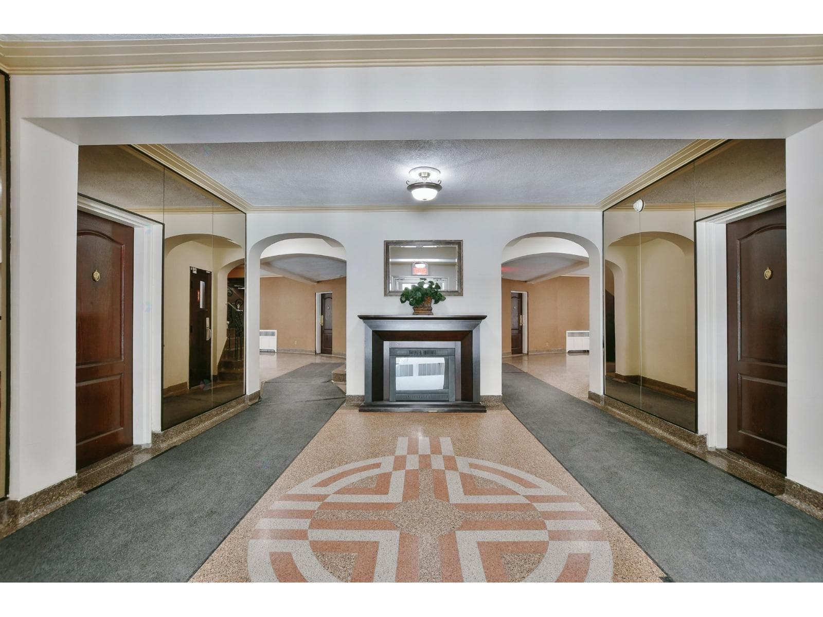 3445 Av. Ridgewood, #103, Montréal (Côte-des-Neiges/Notre-Dame-de-Grâce)