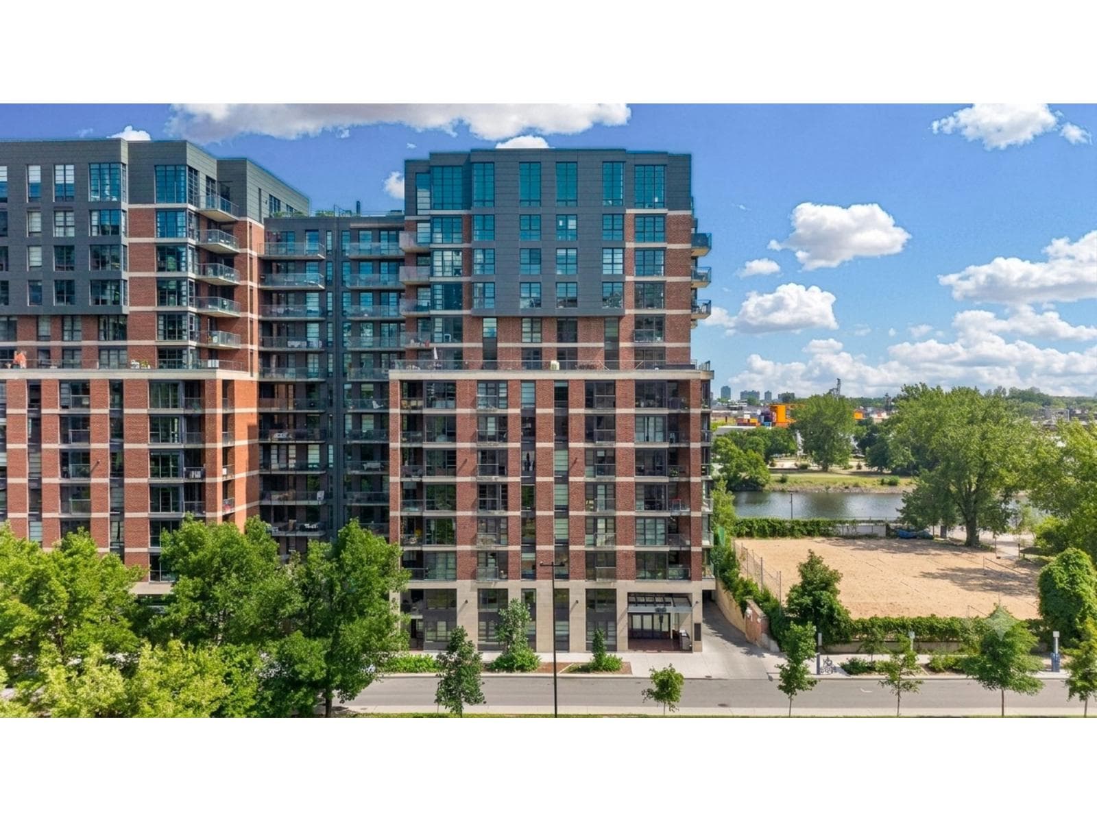 1340 Rue Olier, #714, Montréal (Le Sud-Ouest), Quebec H3C0P9