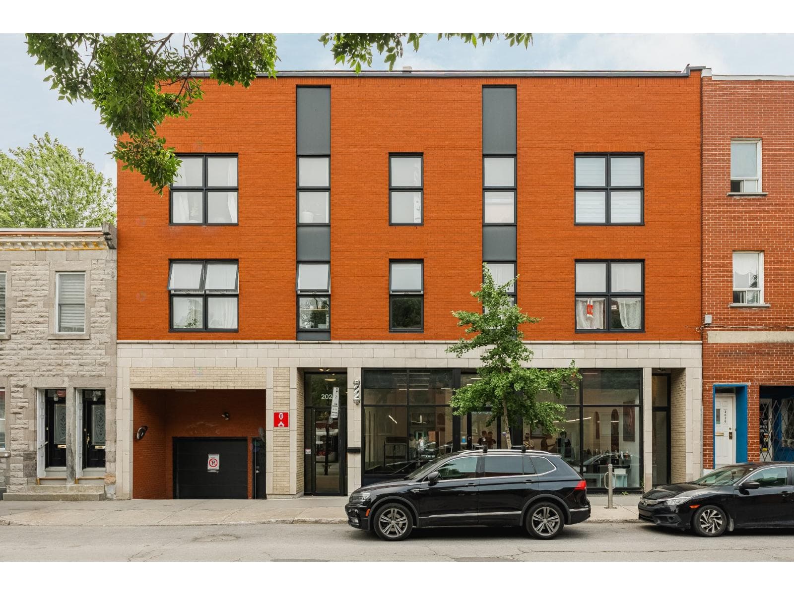 2020 Rue du Centre, #303, Montréal (Le Sud-Ouest), Quebec H3K1J3