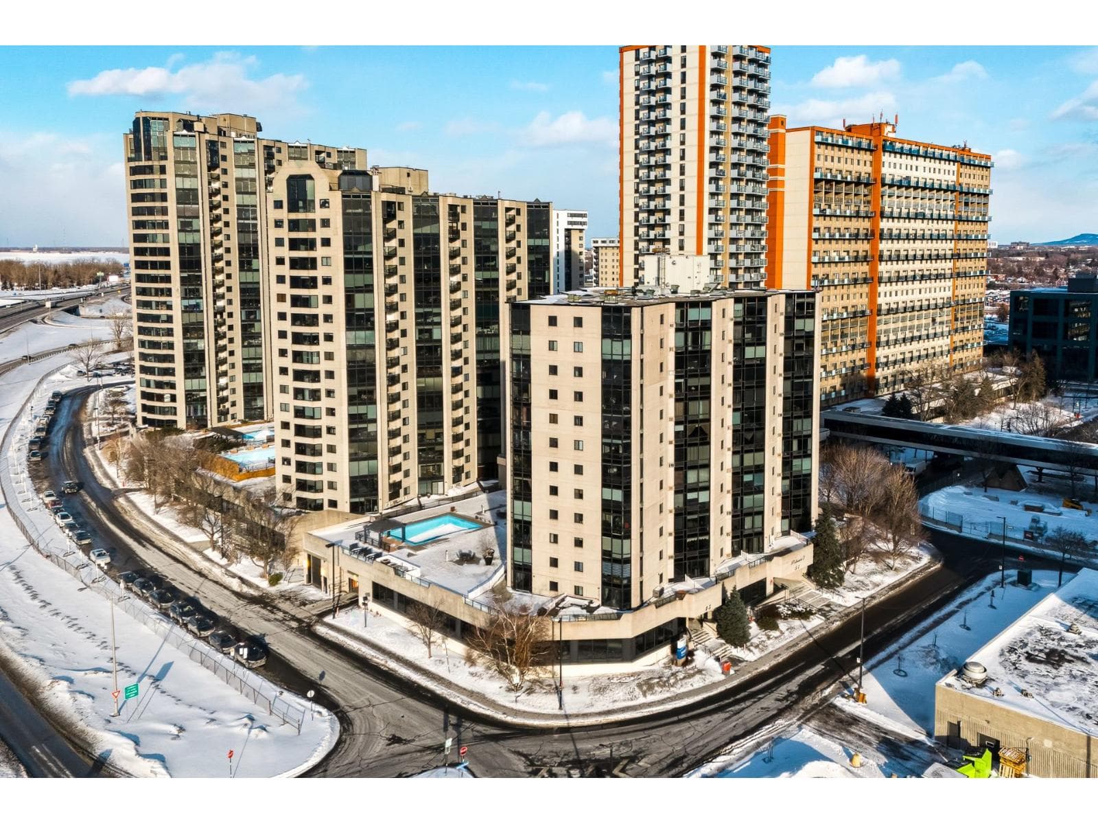 51 Place Charles-Le Moyne, #PH202, Longueuil (Le Vieux-Longueuil)