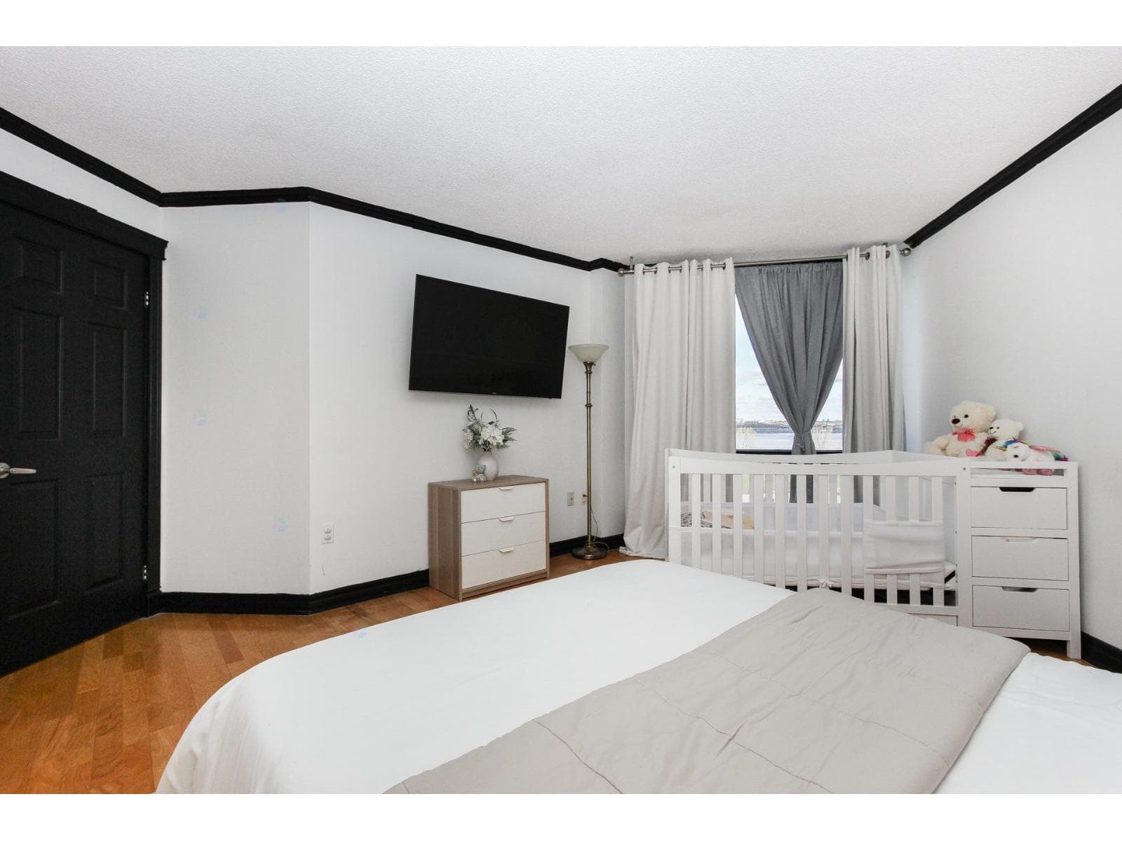 51 Place Charles-Le Moyne, #803, Longueuil (Le Vieux-Longueuil)