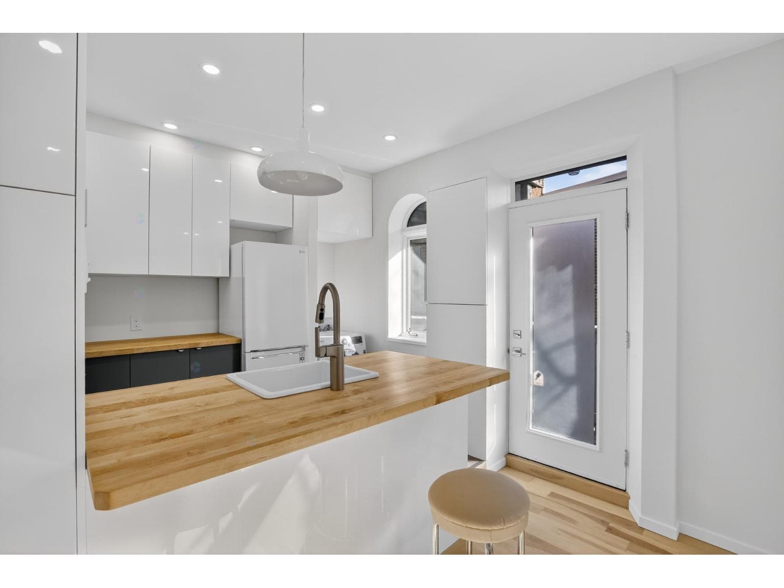 318 Rue Marie-Anne E., #A, Montréal (Le Plateau-Mont-Royal)