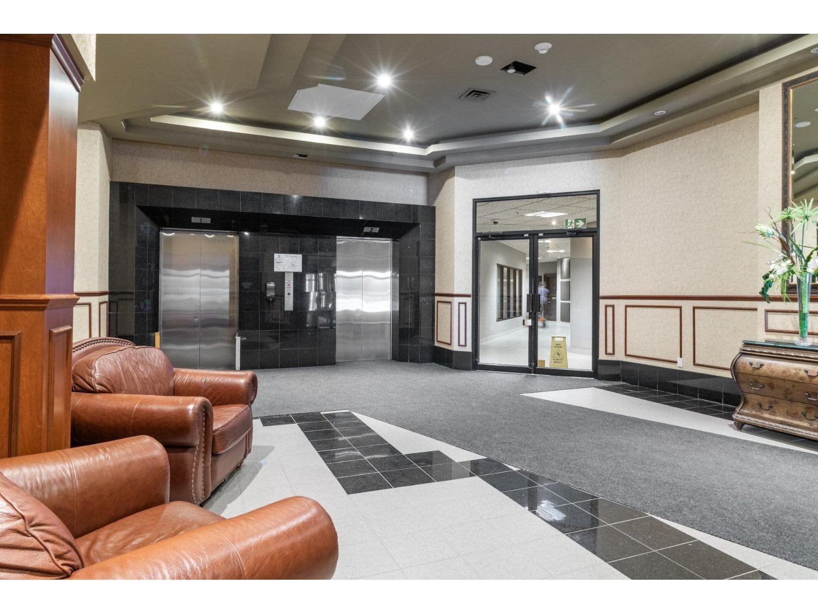 70 Rue De La Barre, #1006, Longueuil (Le Vieux-Longueuil)