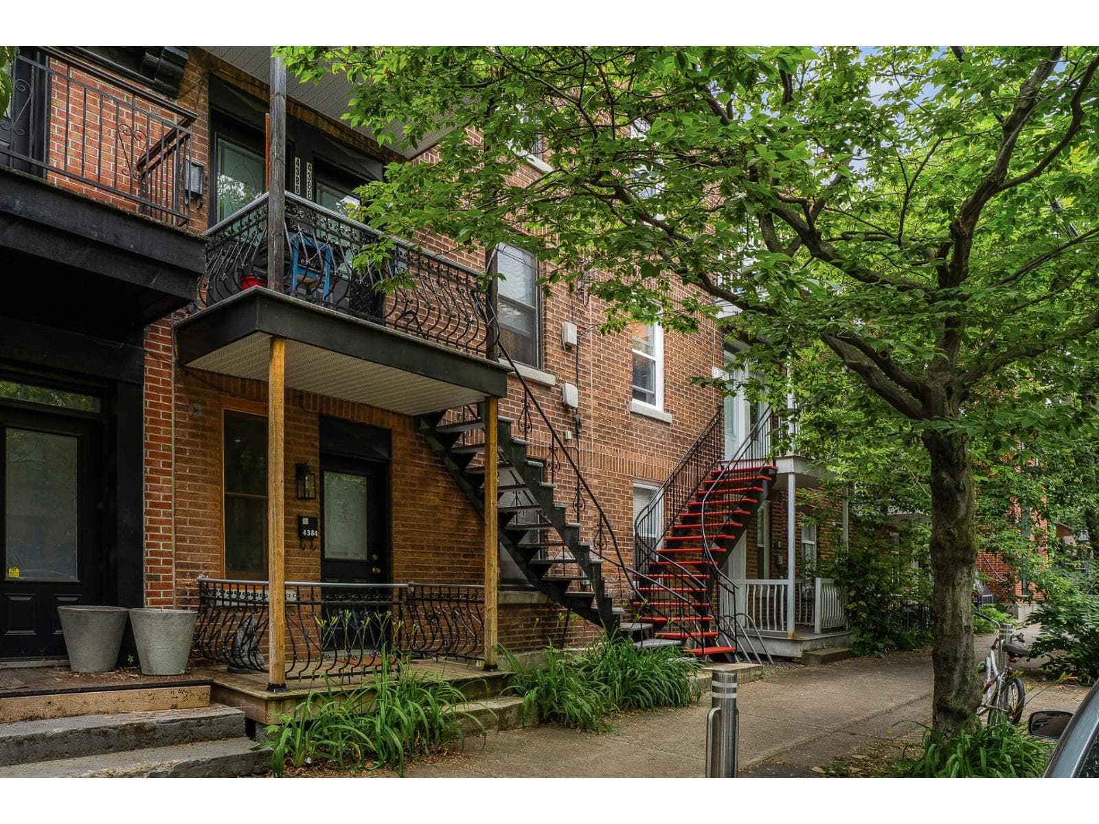 4384 Av. Laval, Montréal (Le Plateau-Mont-Royal)