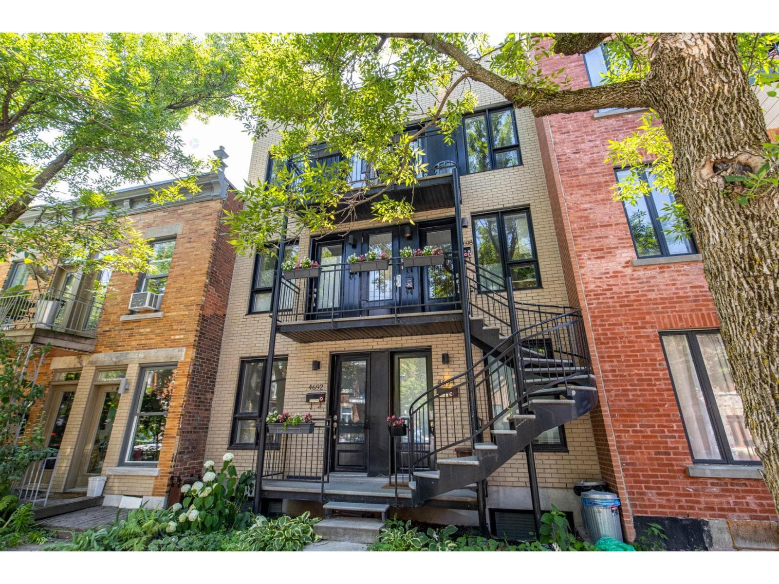 4698 Rue De La Roche, #B, Montréal (Le Plateau-Mont-Royal)