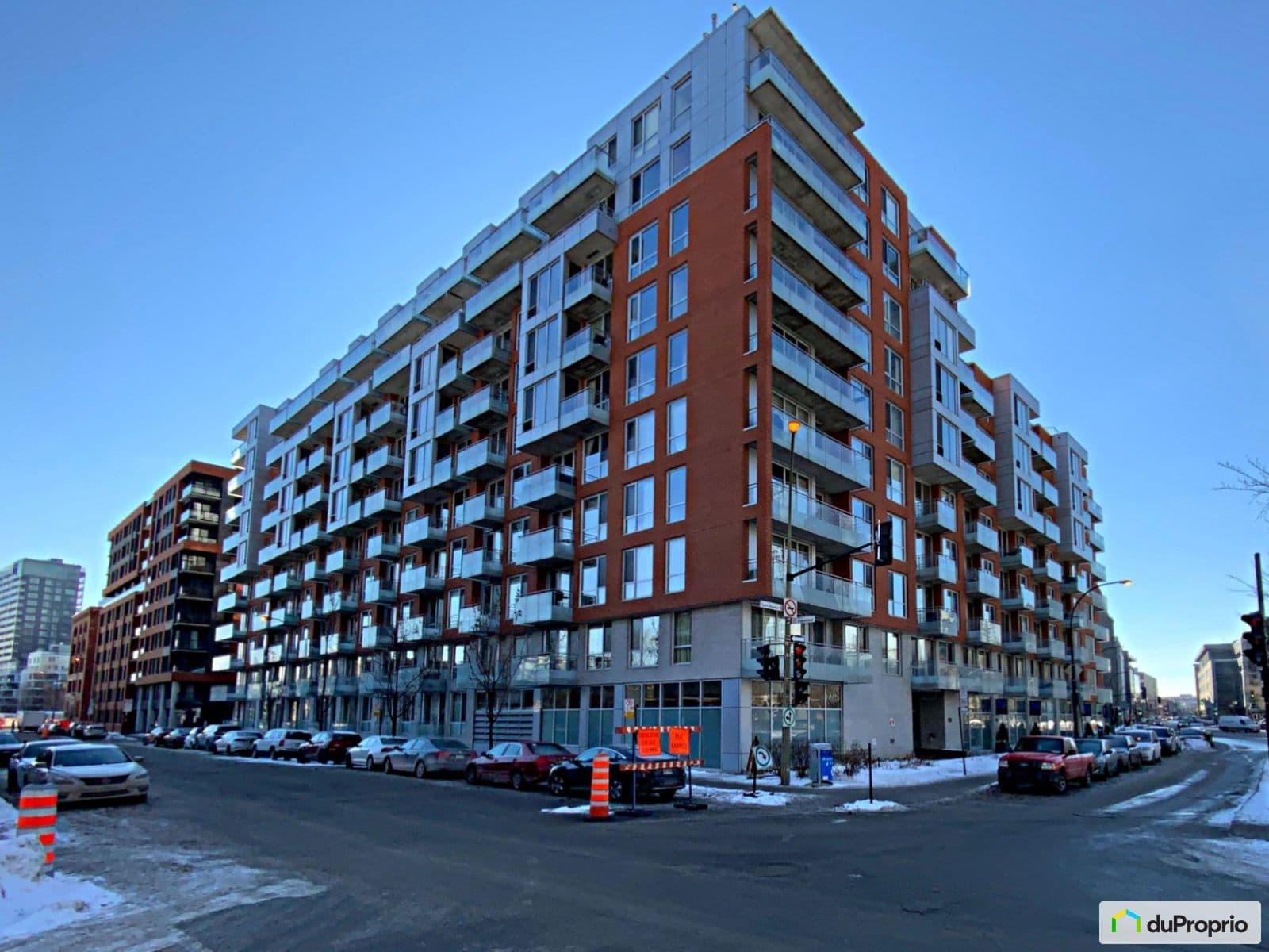 405-950 rue Notre-Dame Ouest