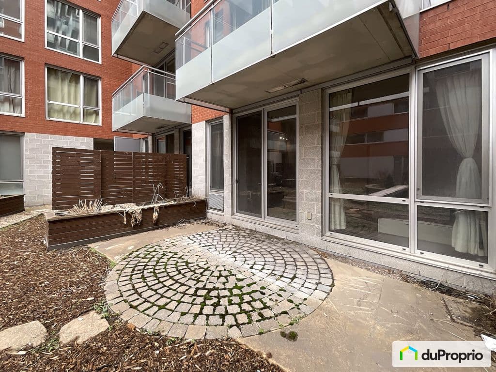 126-950 rue Notre-Dame Ouest, Griffintown
