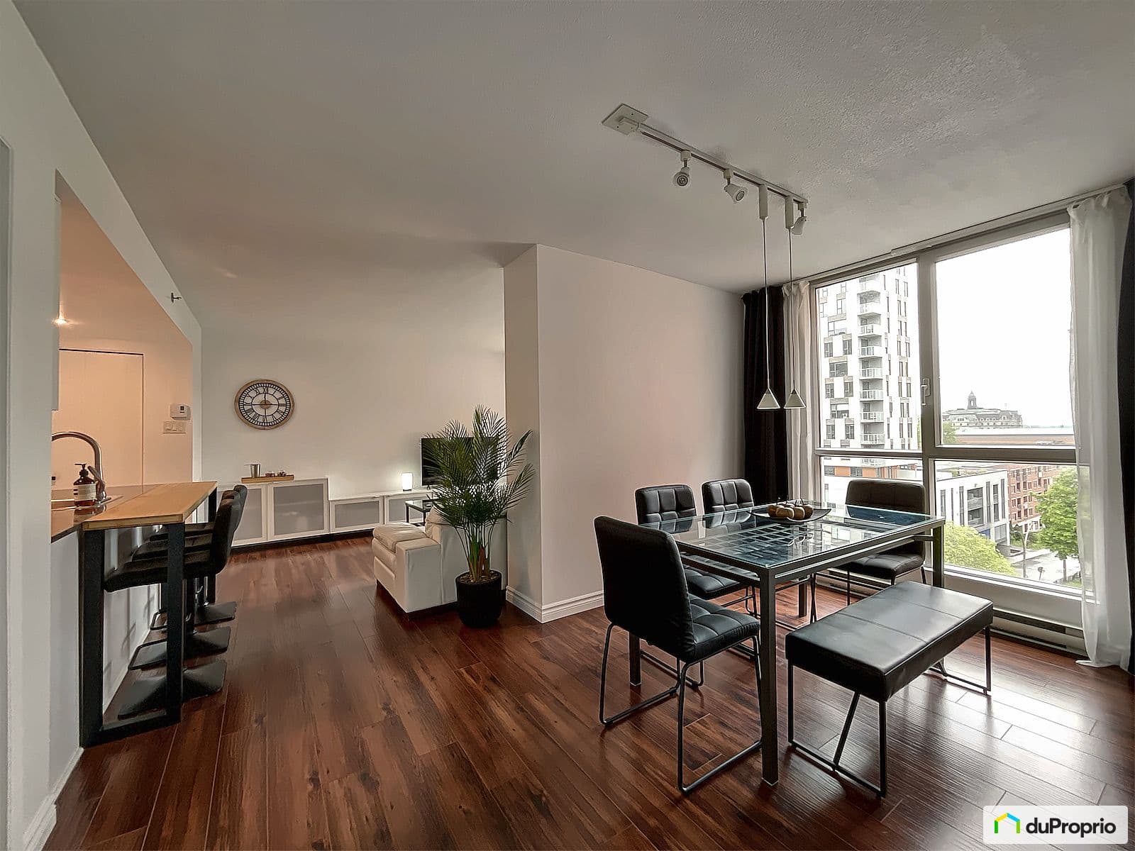 753-98 rue Charlotte, Ville-Marie (Centre-Ville et Vieux-Montréal)